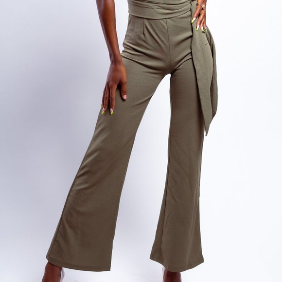 Green jumpsuit - Picture 5 of 5